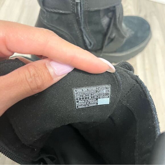 Ugg Boots Women’s 5 Zorrah Black Suede Leather Combat Ankle with Buckle Detail - Picture 7 of 8